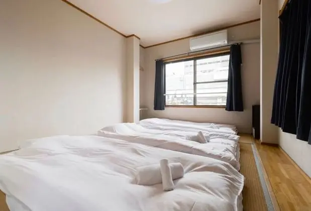 Ev (Private Vacation)