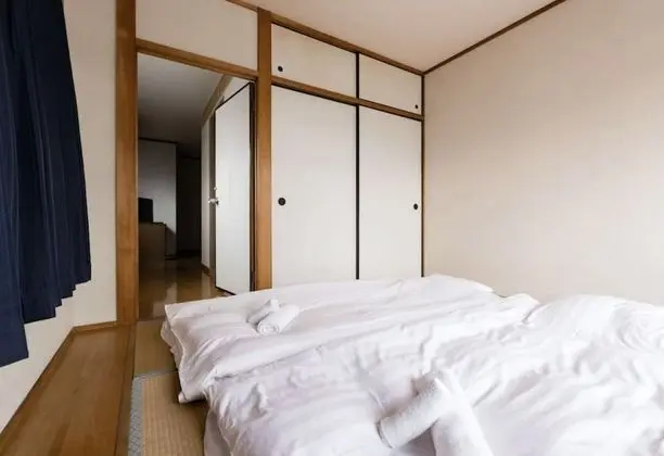 Ev (Private Vacation)