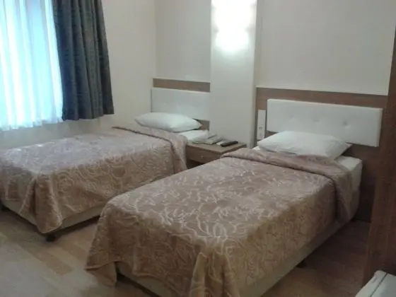 Tek Büyük veya İki Ayrı Yataklı Oda