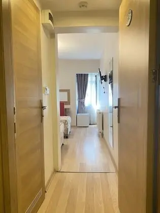 Tek Büyük veya İki Ayrı Yataklı Oda