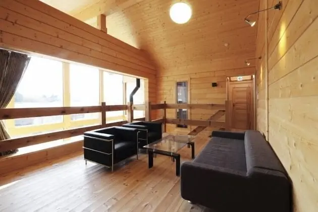 Ev (Private Vacation)