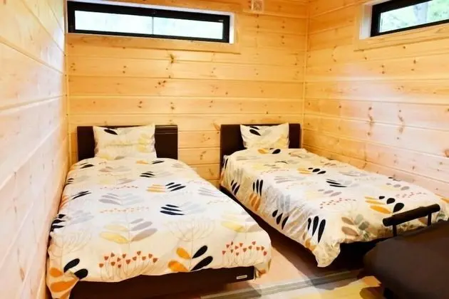Ev (Private Vacation)