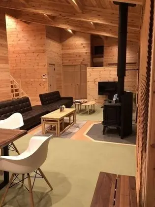 Ev (Private Vacation)