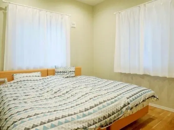 Ev (Private Vacation)