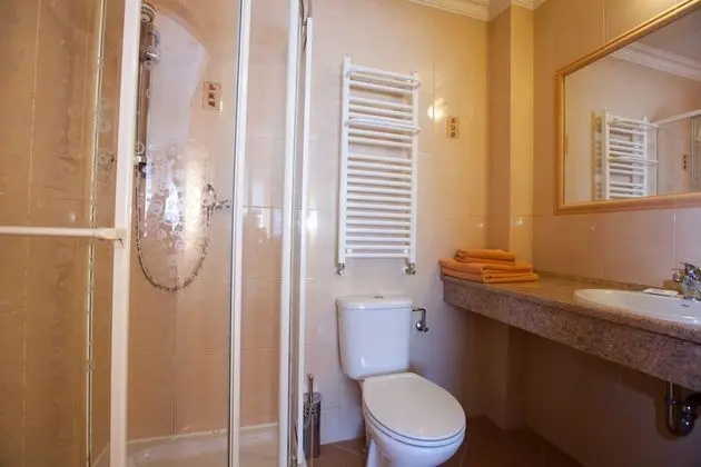 Tek Büyük Yataklı Oda, Balkon