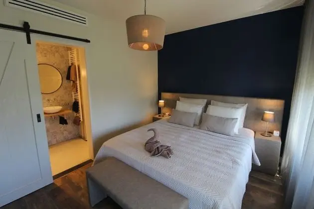 Classic Tek Büyük veya İki Ayrı Yataklı Oda