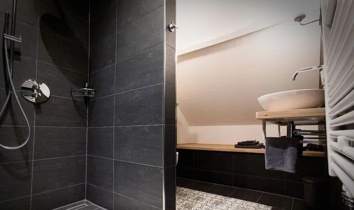 Comfort Tek Büyük veya İki Ayrı Yataklı Oda