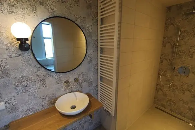 Comfort Tek Büyük veya İki Ayrı Yataklı Oda