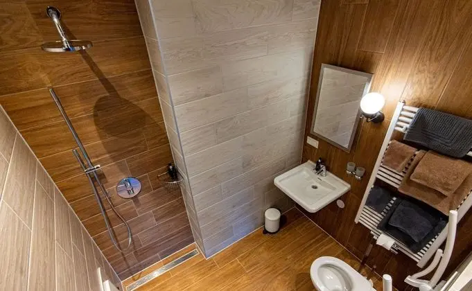 Comfort Tek Büyük veya İki Ayrı Yataklı Oda, Engellilere Uygun