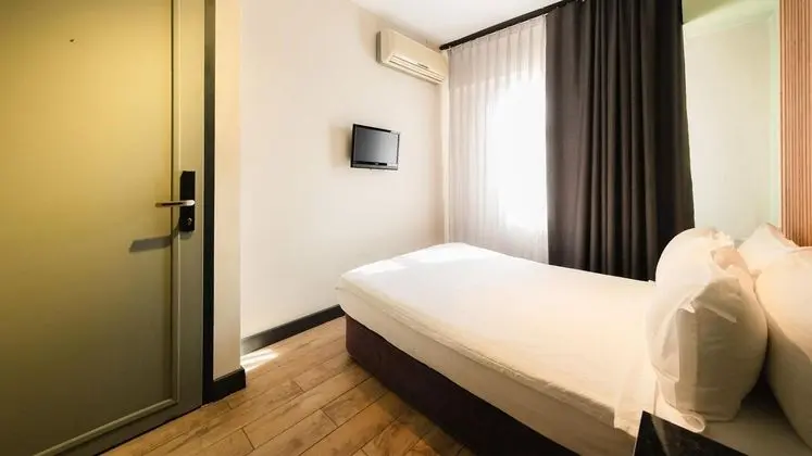 Ekonomik Tek Kişilik Oda,Şehir Manzaralı,Balkonsuz