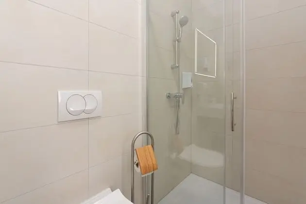 Superior Tek Büyük veya İki Ayrı Yataklı Oda