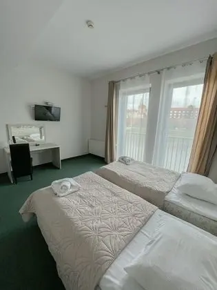 Tek Büyük veya İki Ayrı Yataklı Oda, Nehir Manzaralı