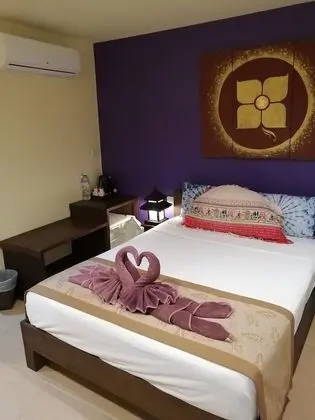 Basic Tek Büyük veya İki Ayrı Yataklı Oda