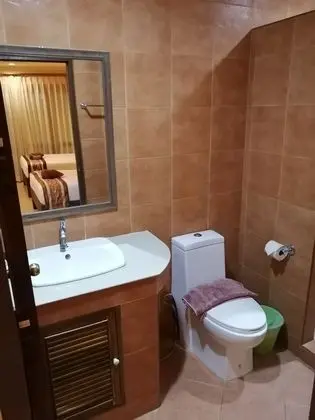 Basic Tek Büyük veya İki Ayrı Yataklı Oda