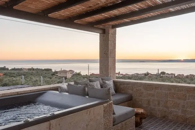 Villa, Deniz Manzaralı (Passava)