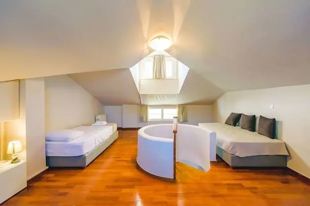 Villa, 4 Yatak Odası, Kişiye Özel Havuzlu