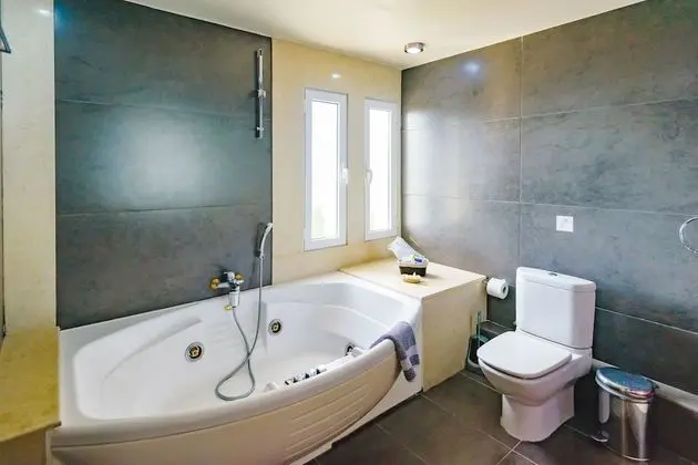 Villa, 4 Yatak Odası, Kişiye Özel Havuzlu