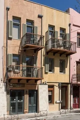 Junior Süit, 1 En Büyük (King) Boy Yatak ve Çekyat
