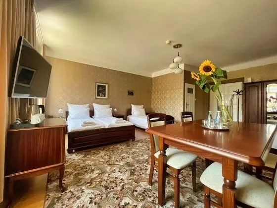 Family Dört Kişilik Oda