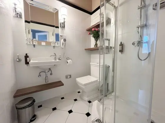 Family Dört Kişilik Oda