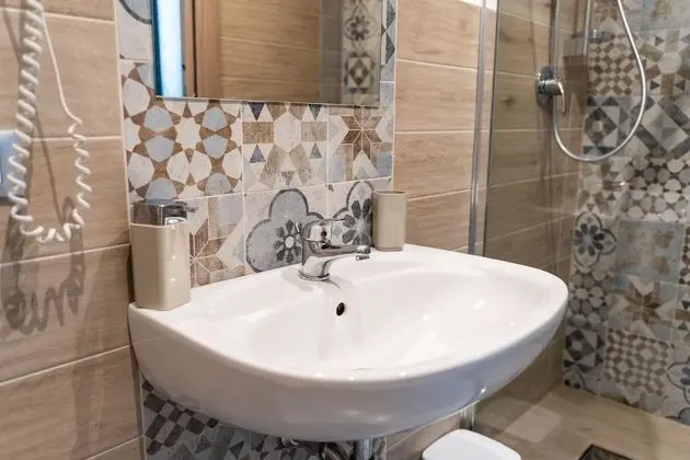 Deluxe Tek Büyük veya İki Ayrı Yataklı Oda