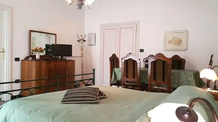 Dört Kişilik Oda, Balkon, Bahçe Manzaralı