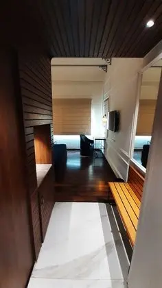 Kulübe, Nehir Manzaralı
