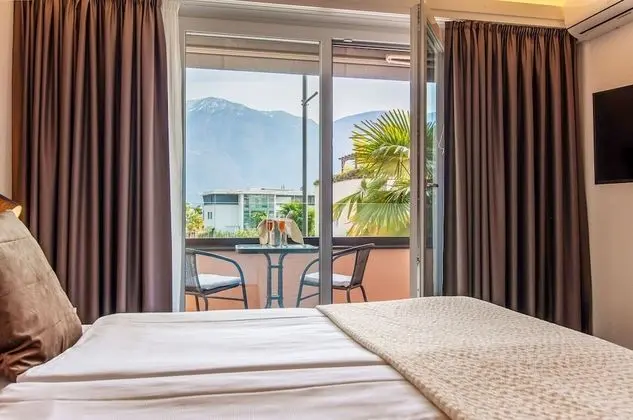 Standard Oda, Şehir Manzaralı