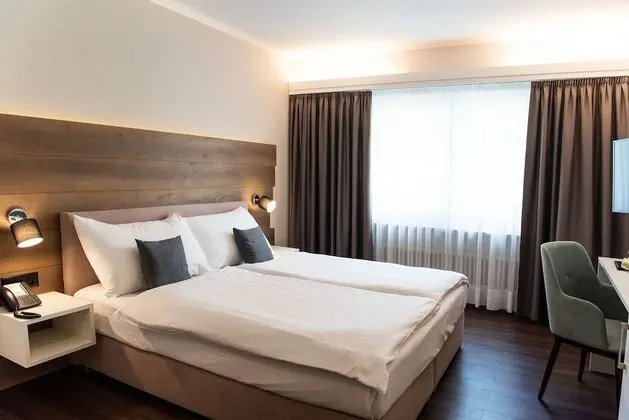 Superior Oda, 1 En Büyük (King) Boy Yatak, Park Manzaralı