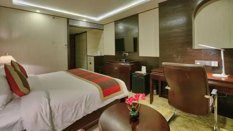 Deluxe Tek Büyük veya İki Ayrı Yataklı Oda