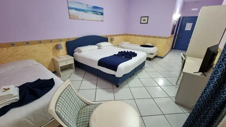 Standard Dört Kişilik Oda