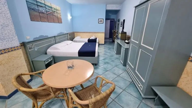 Standard Dört Kişilik Oda