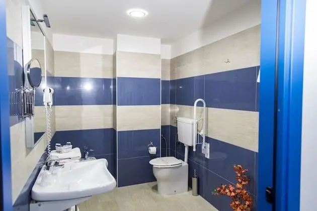 Standard Üç Kişilik Oda