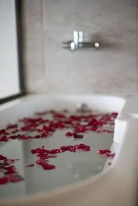Superior Villa, 1 Yatak Odası, Özel Banyo, Havuz Manzaralı