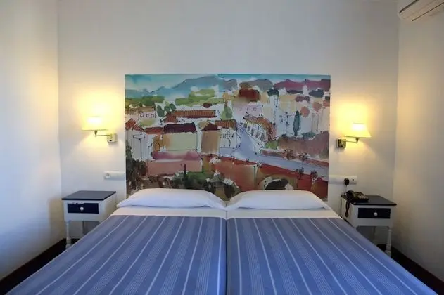 Dört Kişilik Oda