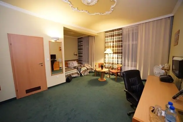 Grand Tek Büyük Yataklı Oda