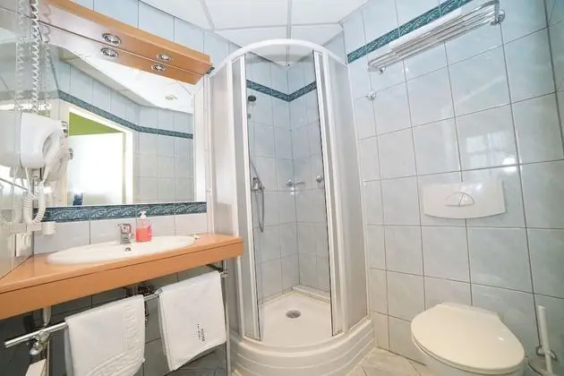 Standard Tek Büyük Yataklı Oda