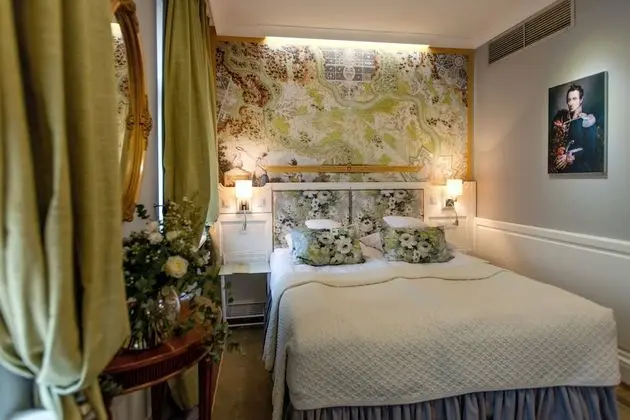 Tek Büyük Yataklı Oda