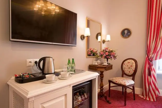 Tek Büyük Yataklı Oda