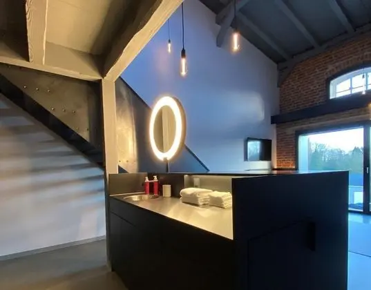 Business Çatı Katı (Loft)
