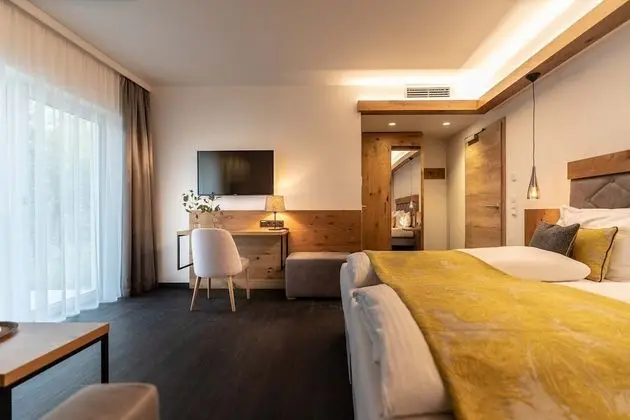 Business Tek Büyük Yataklı Oda