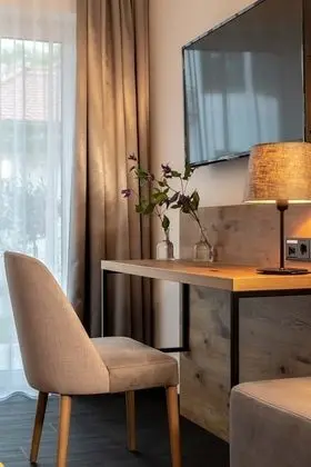 Business Tek Büyük Yataklı Oda