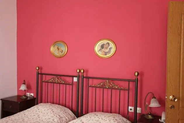 Tek Büyük veya İki Ayrı Yataklı Oda