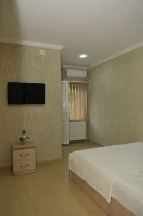 Comfort Tek Büyük veya İki Ayrı Yataklı Oda