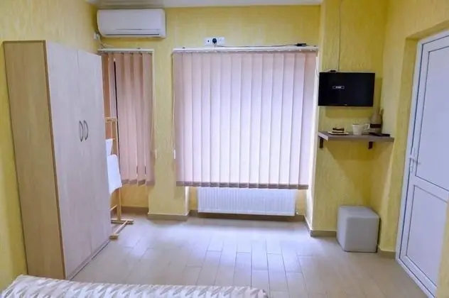 Comfort Tek Büyük veya İki Ayrı Yataklı Oda