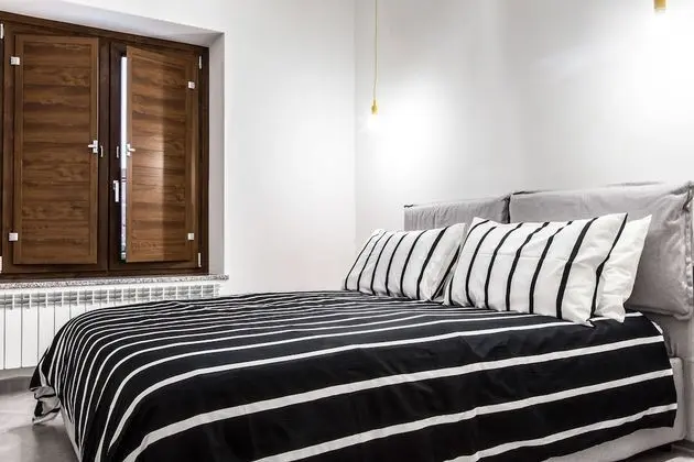 Design Büyük Yataklı Tek Kişilik Oda, 1 Büyük (Queen) Boy Yatak, Banyolu/Duşlu, Köşe