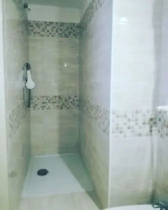 Standard Tek Büyük veya İki Ayrı Yataklı Oda, Sigara İçilmez