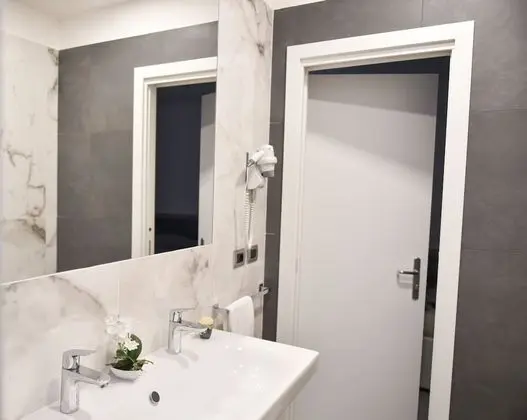 Dört Kişilik Oda, Balkon