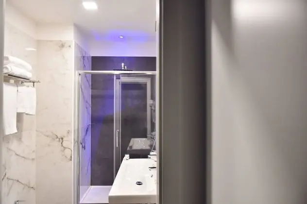 Dört Kişilik Oda, Balkon