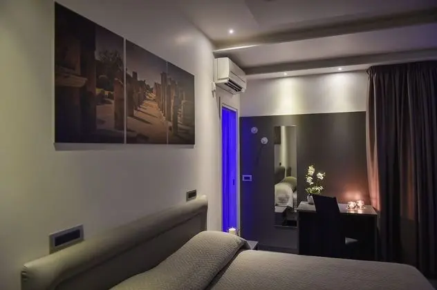 Tek Büyük veya İki Ayrı Yataklı Oda, Balkon